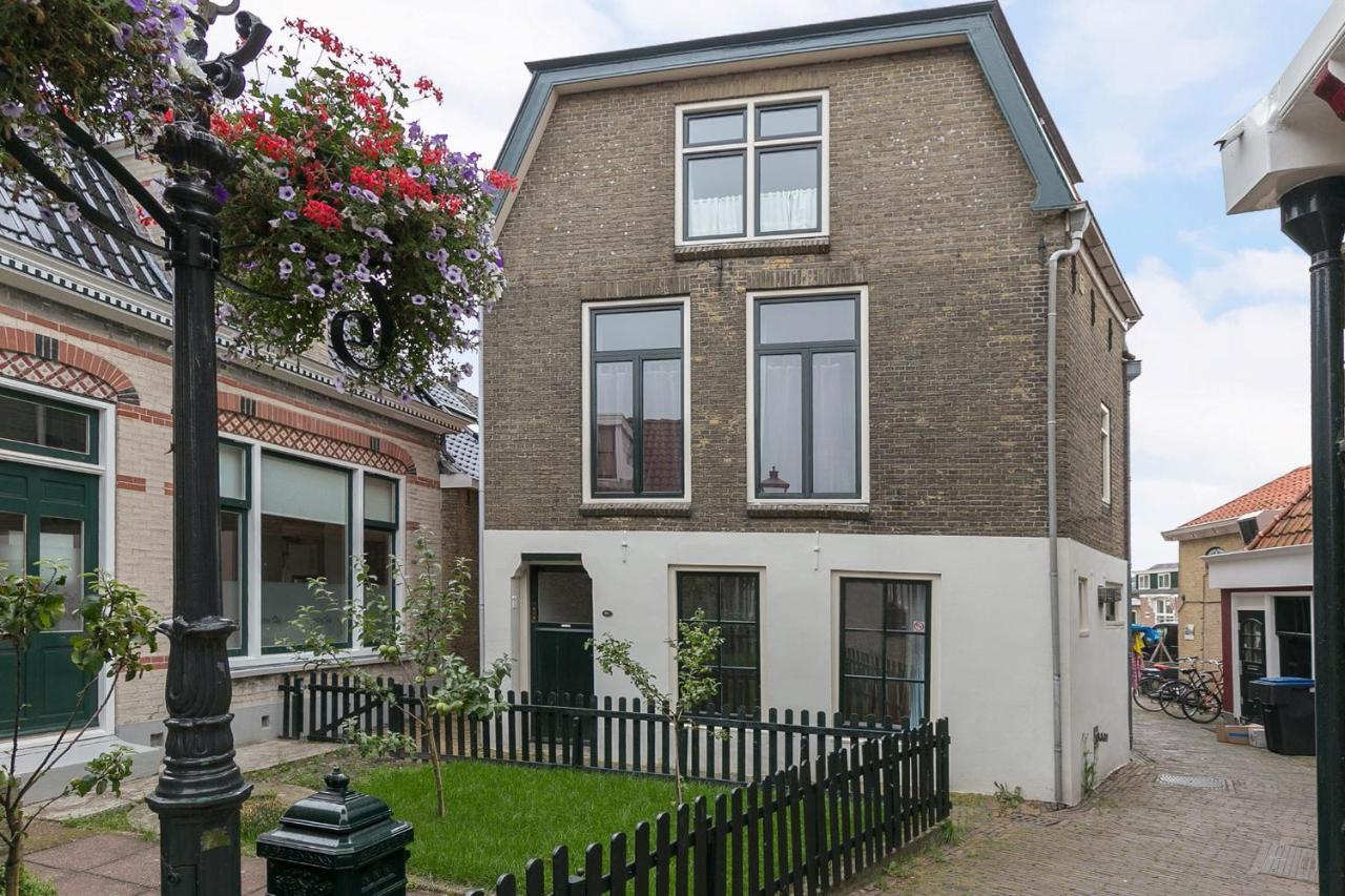 Knus Vertoeven In Een Historisch Pand In Grou. Exterior foto